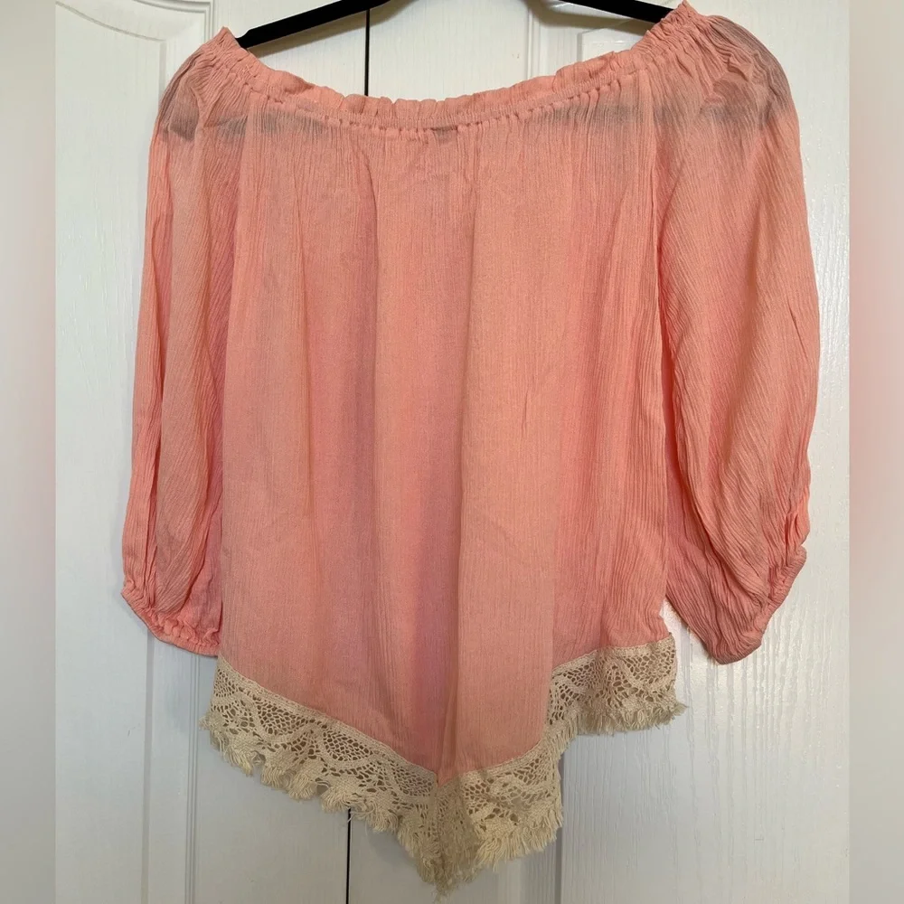 Top peach Color Size small - Picture 2 of 5
